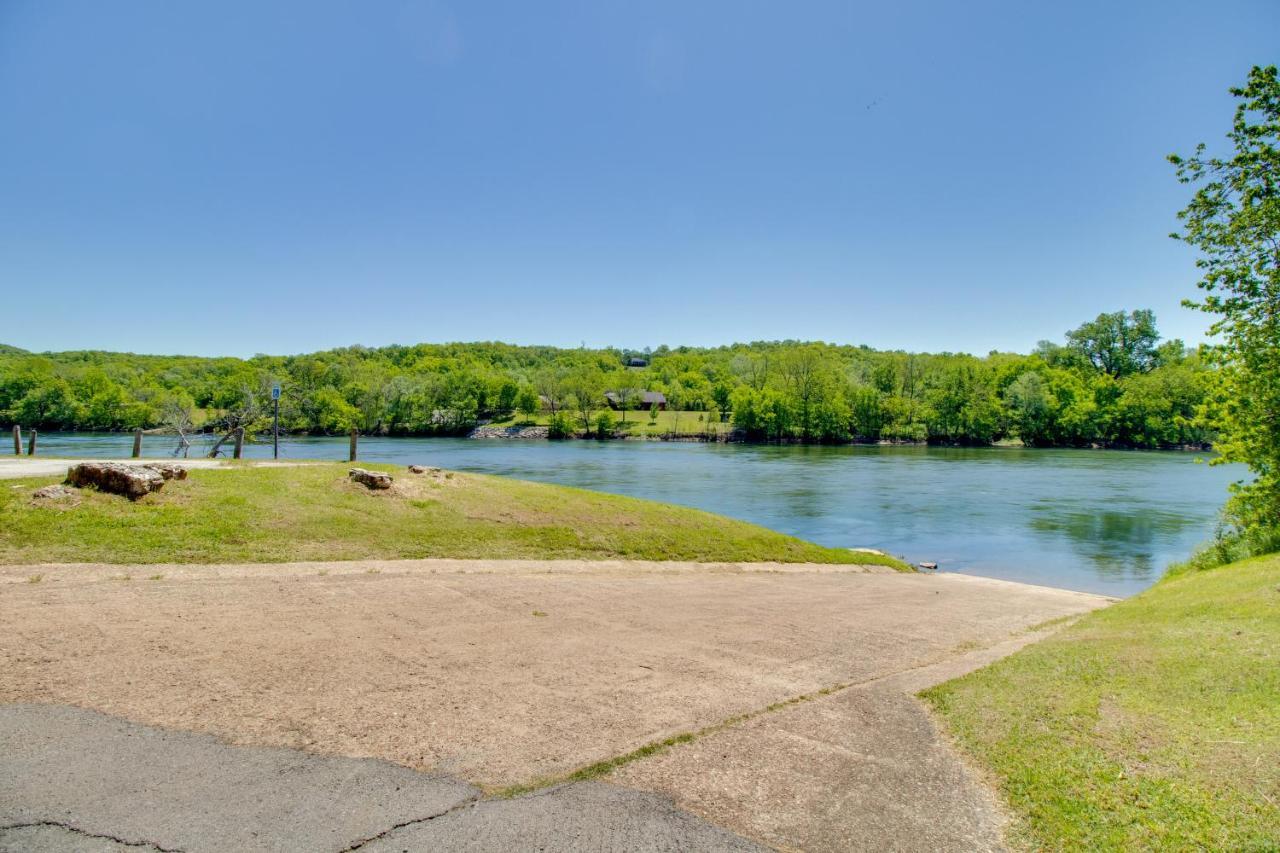 Spacious White Rivers Jewel Fishing Haven! Flippin Exterior photo