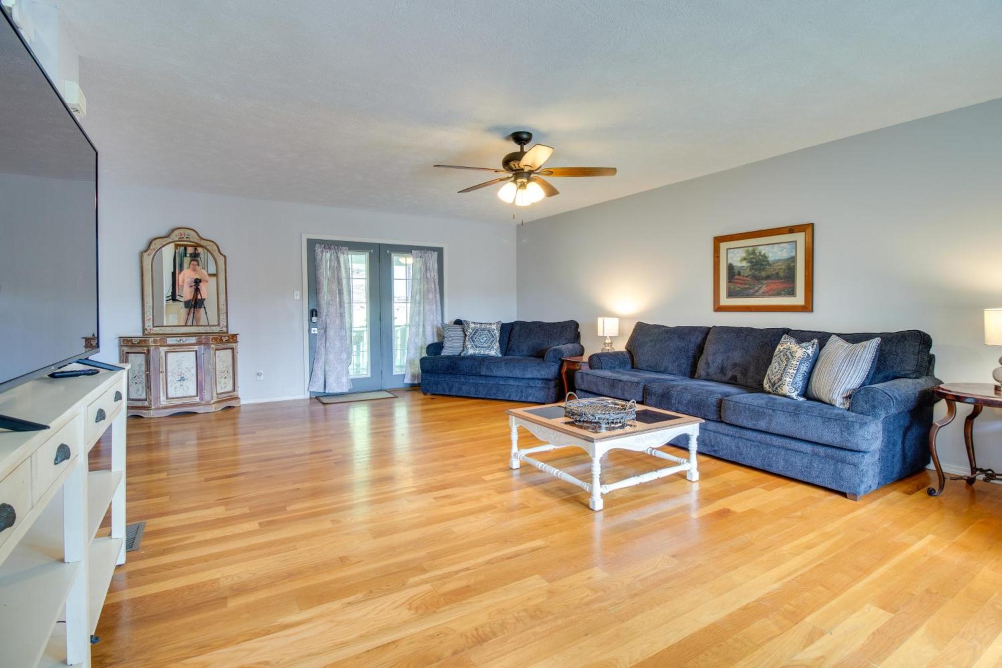 Spacious White Rivers Jewel Fishing Haven! Flippin Exterior photo